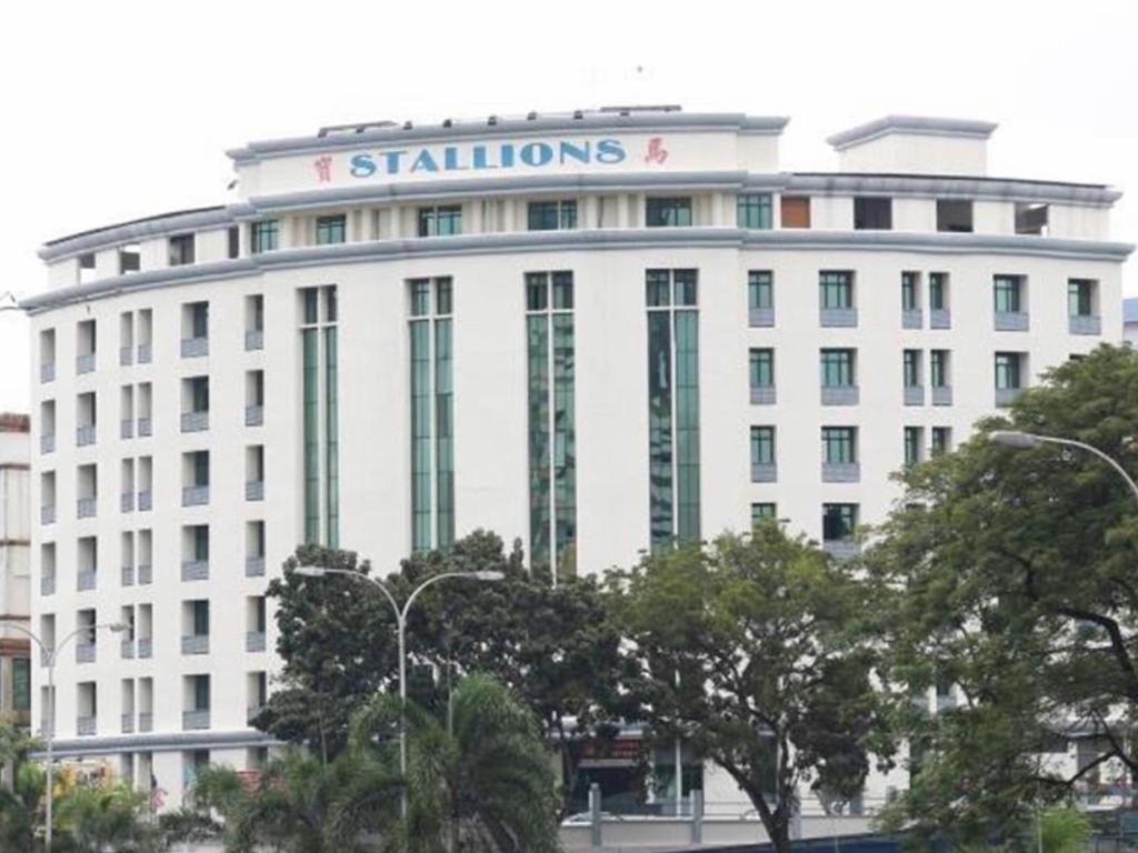Stallions Suite Penang Jelutong Exterior foto
