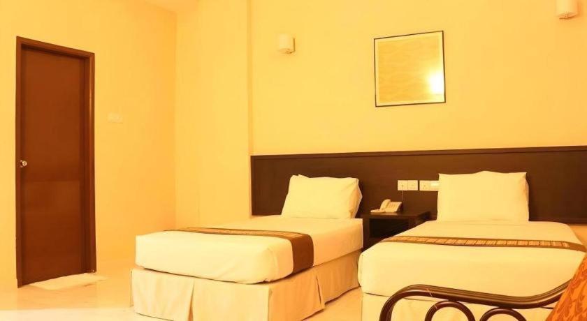 Stallions Suite Penang Jelutong Exterior foto